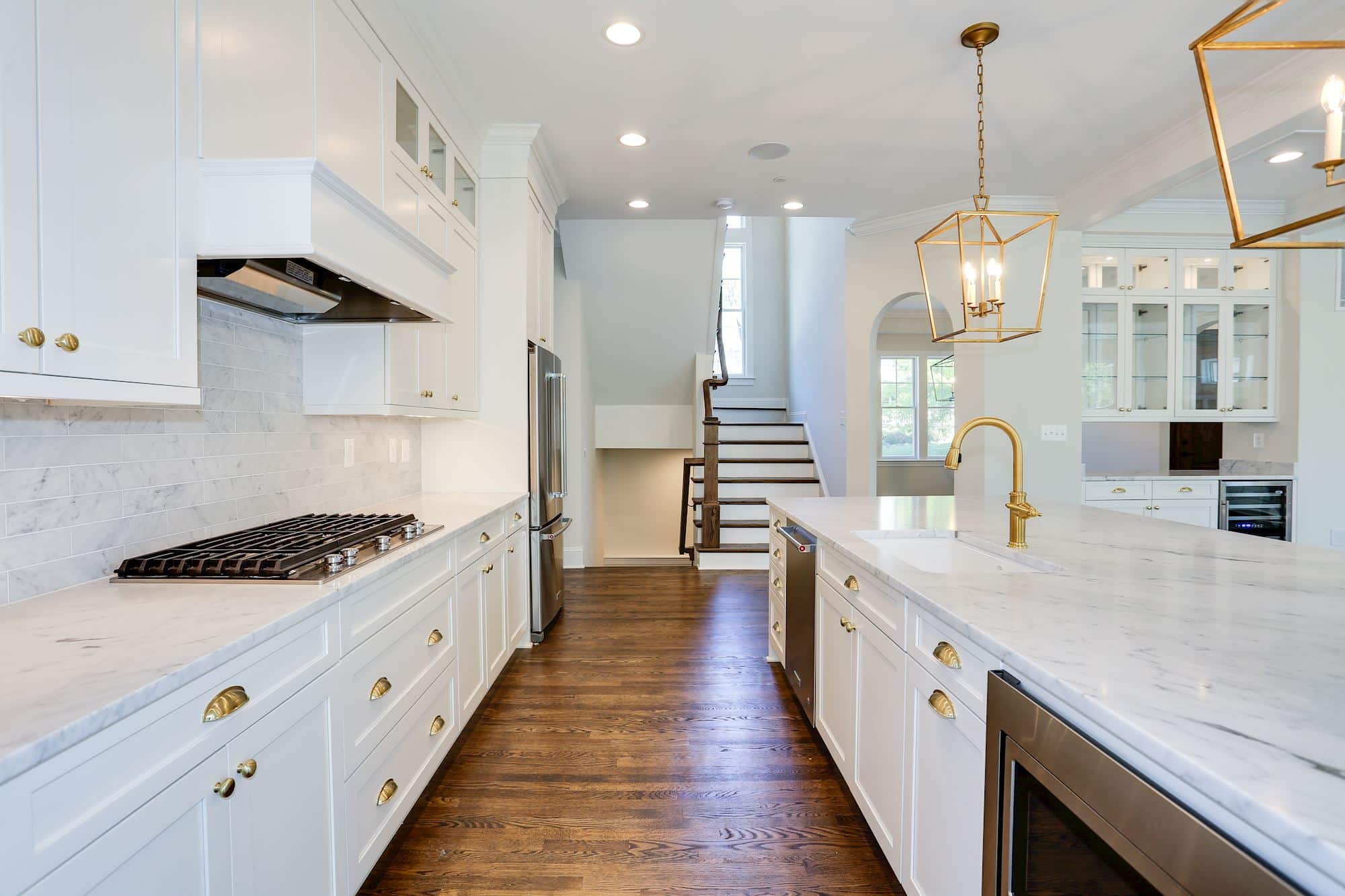 Galley run meets open plan - movement is effortless.