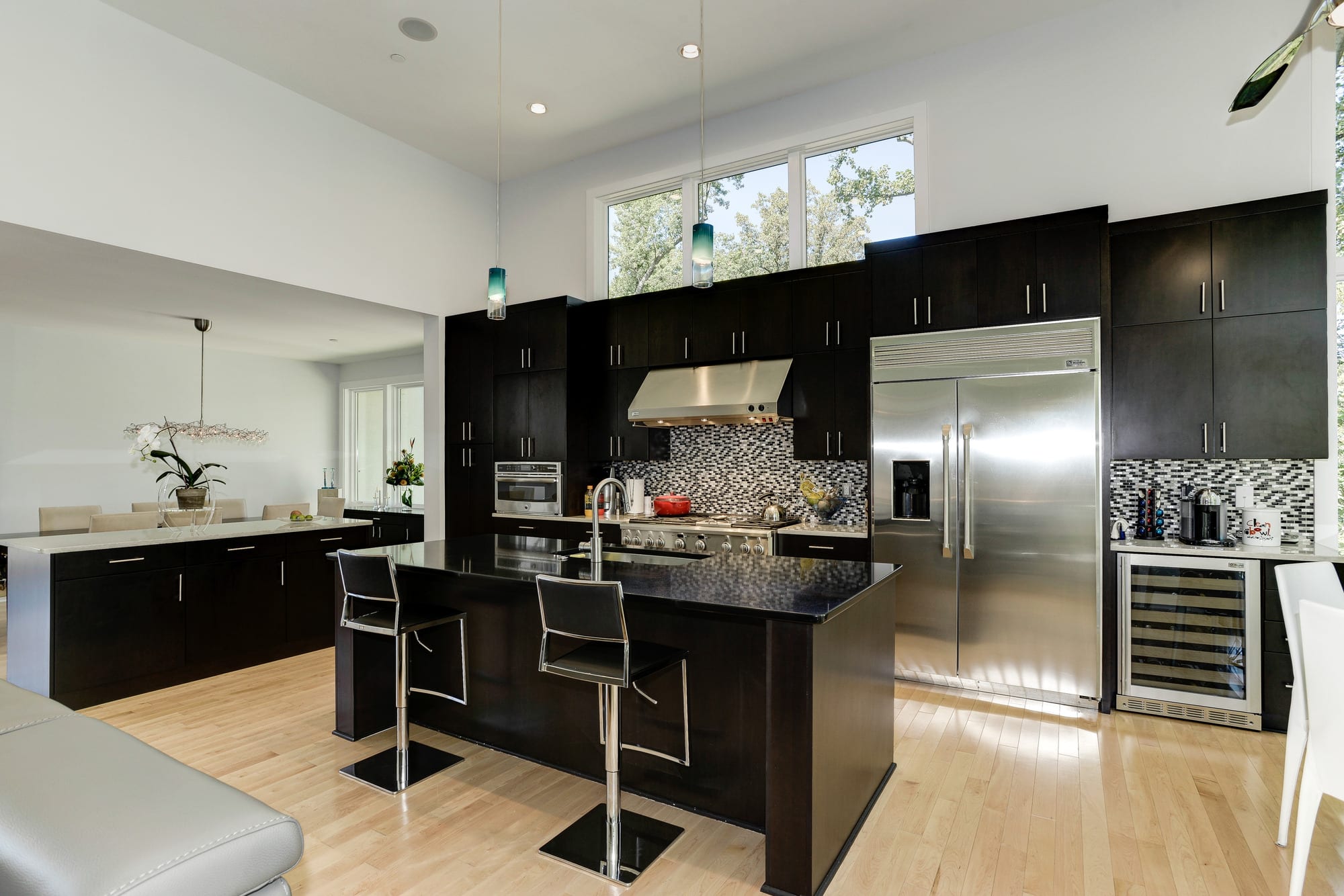 Built-in column refrigeration