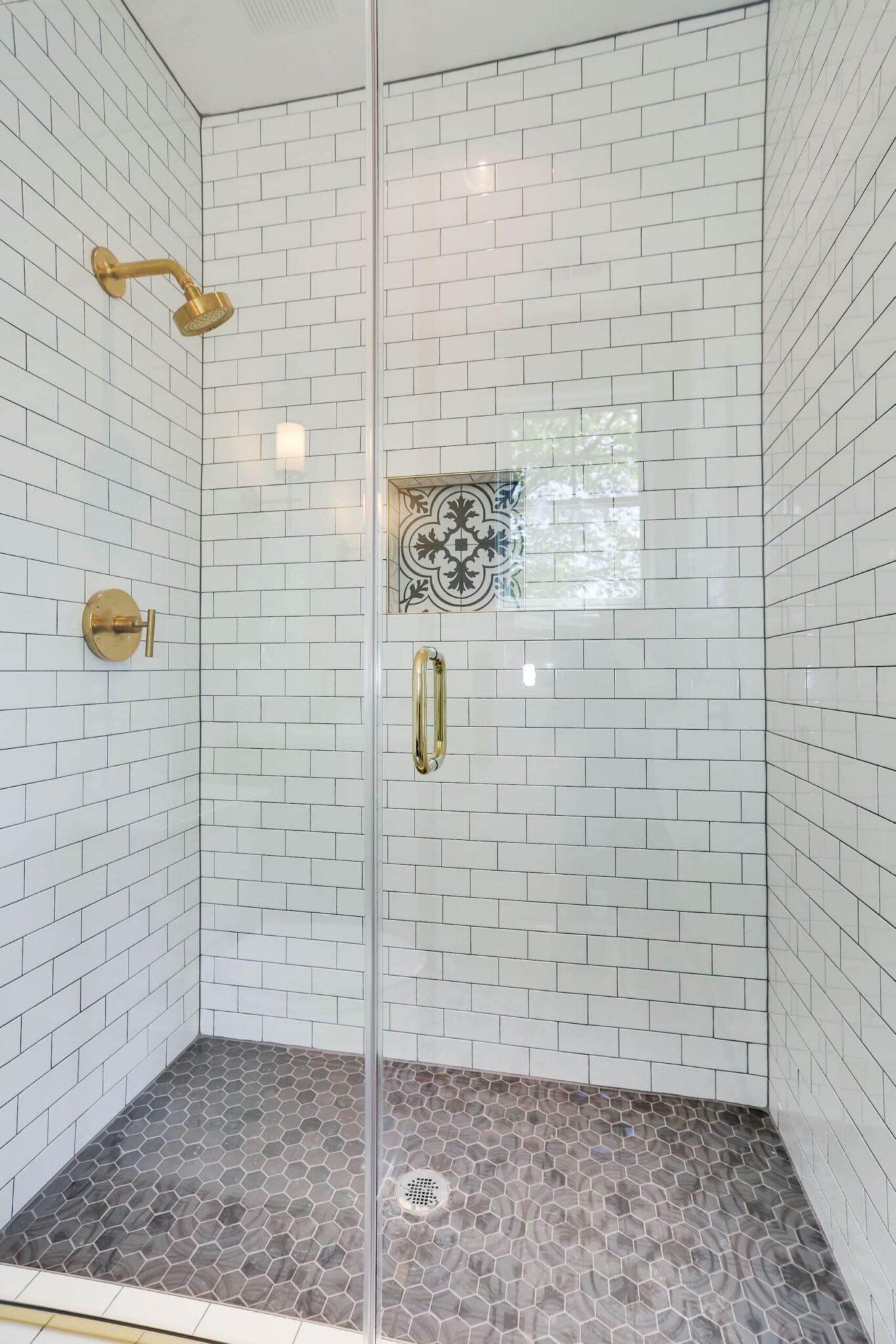 Subway surround, soaking tub, marble top - one cohesive run